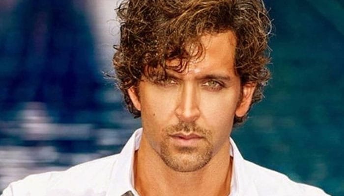Hrithik Roshan Biography, Age, Family, Sisters, Wedding & Net Worth
