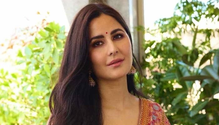 Katrina Kaif Biography, Age, Family, Sisters, Husband, Dramas, Wedding & Net Worth